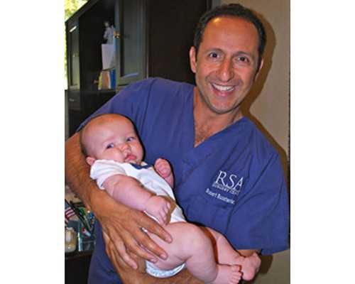 宫外孕早期身体会有哪些征兆？可以通过这七个方面来自测！